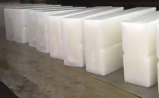 制造冰塊的設(shè)備注意事項