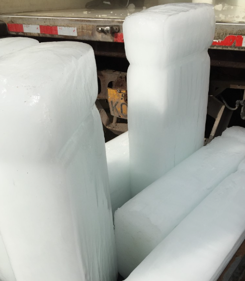 做冰塊的機(jī)器多少錢(qián)一臺(tái)