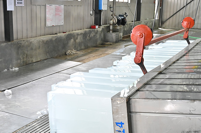 鹽水冰磚機(jī)20噸需要多少錢(qián)