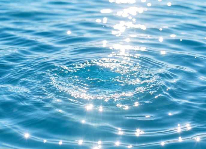 制冰機(jī)一個(gè)月用多少噸水