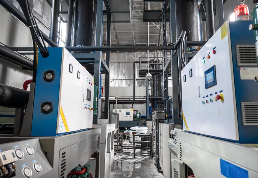 客戶連續(xù)復(fù)購冰泉管冰機(jī)